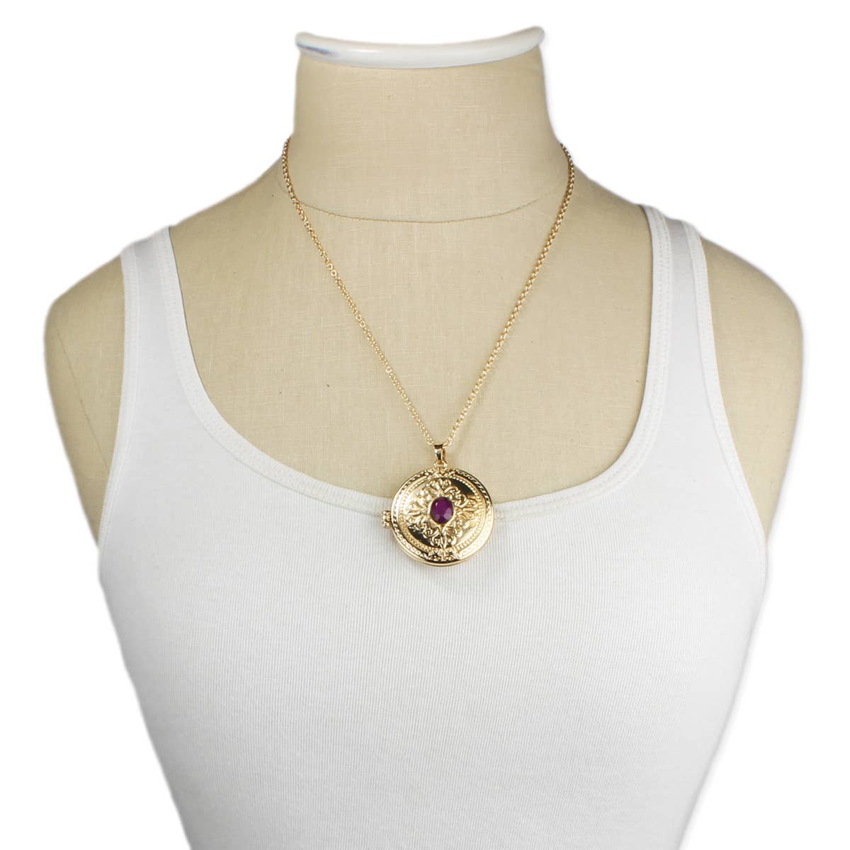 Vintage Elegance Red Stone Gold Locket Necklace.